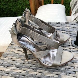 🩶 BCBG high heel ballerina 🩰 satin sandals 8